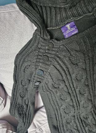 Стильний чоловічий шерстяний светр з капюшоном в'язаний косами4 фото