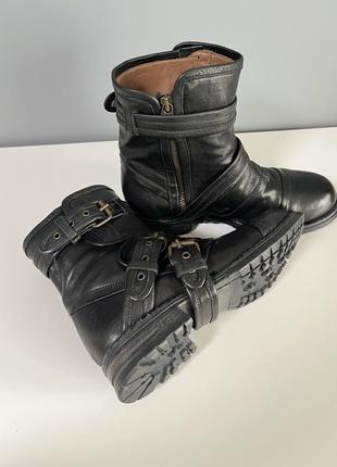 Чоботи ugg elisabeta italian moto biker boots4 фото