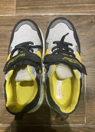 Кросівки осінні фірми tom wins