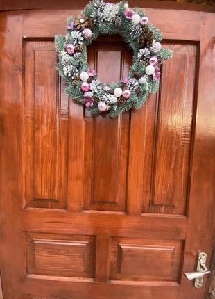 Новорічний віночок на двері , різдвяний віночок з рожевим відтінком5 фото