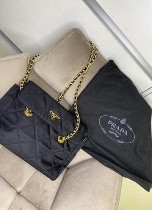 Сумка prada з двома ланцюгами