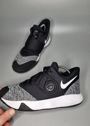 Класні кросівки nike
