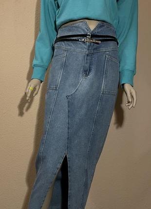 Трендова довга джинсова спідниця