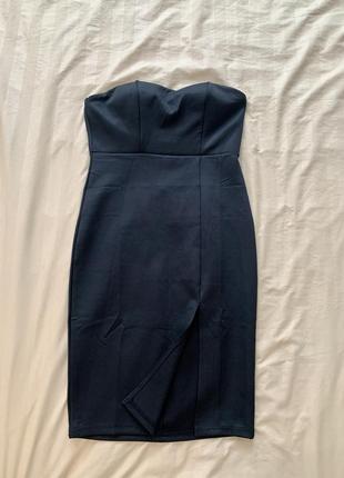 Черное вечернее мини миди платье с разрезом спереди без бретелек2 фото