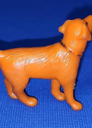 Золотистый ретривер собака фигурка пластиковая2 фото
