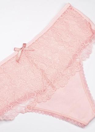 Кружевные трусики танга светло-розового цвета s-m