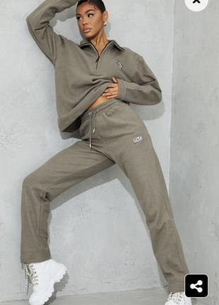 Теплые флисовые серые прямые джоггеры спортивные штаны prettylittlething1 фото