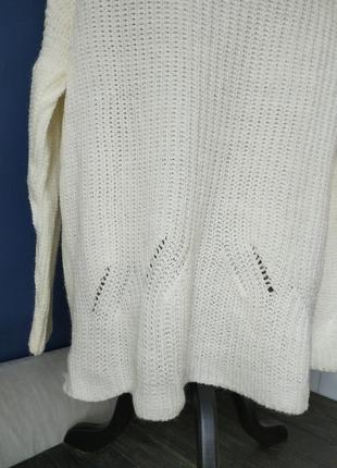 Свитшот белый свободного кроя с приспущенными плечами зима4 фото