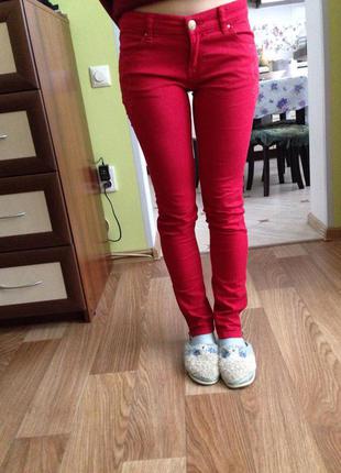 Джинсы stradivarius. stradivarius jeans. джинсы с замками1 фото