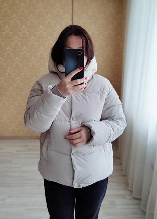 Класний теплий пуховик куртка з капюшоном зима.