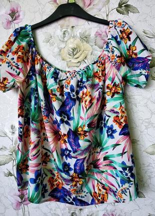 Яркая цветочная блуза 48-52р1 фото