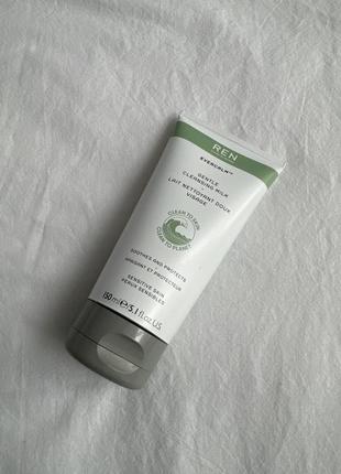 Молочко для умывания ren clean skincare evercalm gentle cleansing milk