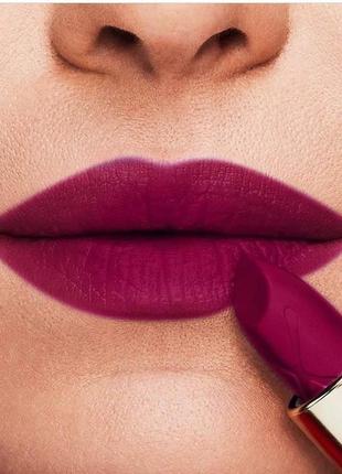 Увлажняющая сливовая помада max factor colour elixir moisture lipstick 135 - pure plum слива сливового цвета сиреневая фиолетовая