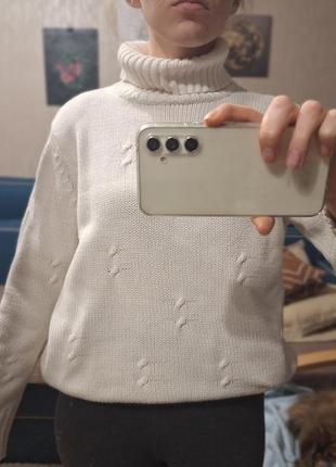 Белый котоновый свитер5 фото