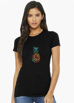 Жіноча футболка з ананасом