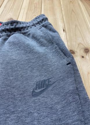 Спортивные штаны nike tech fleece pack новых коллекций2 фото