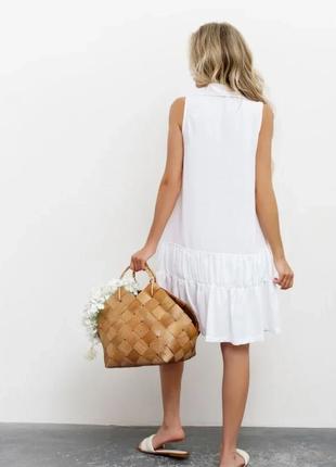 Белое платье-рубашка с воланами размер s