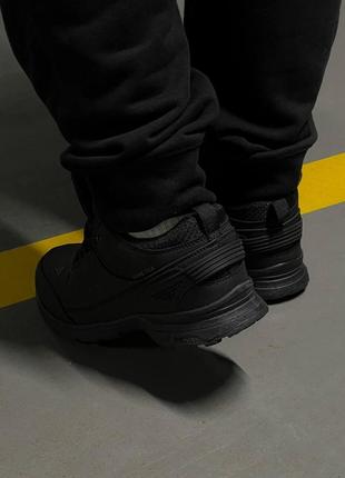 Шикарні зимові кросівки "adidas gore-tex fur winter" —8 фото