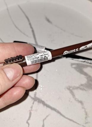 Quiss creative brow pencil