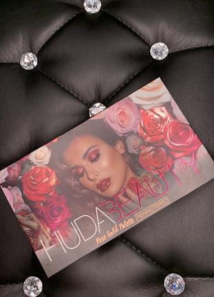 Палітра тіней huda beauty rose gold remastered оригінал