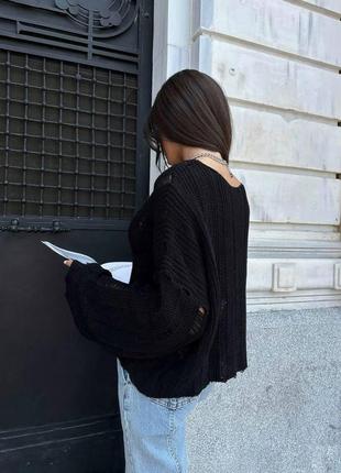 Трендова жіноча рвана кофта оверсайз молочна чорна, рваний светр туреччина4 фото