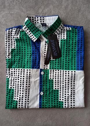 Брендова сорочка теніска.