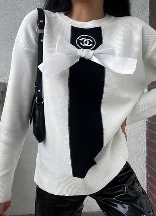 Свитер в стиле chanel черный белый