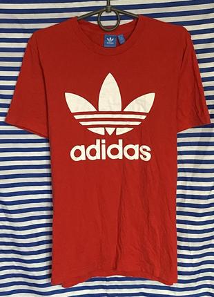 Футболка adidas