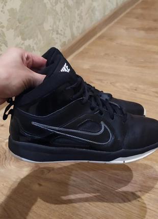 Кросівки 37,5р. nike