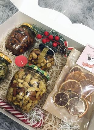 Подарочный набор ассорти орешки с медом2 фото