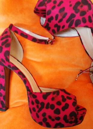 Босоніжки леопард рожевий2 фото