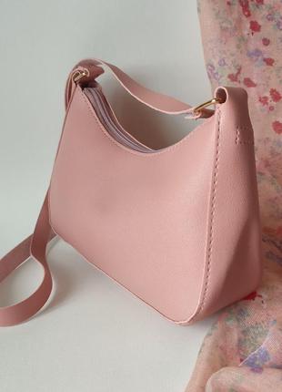 Компактна рожева сумочка7 фото