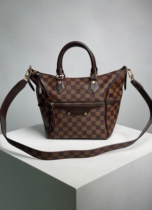 Женская большая сумка louis vuitton  на одно отделение закрываться молнией есть ручки и ремешок луи виттон9 фото