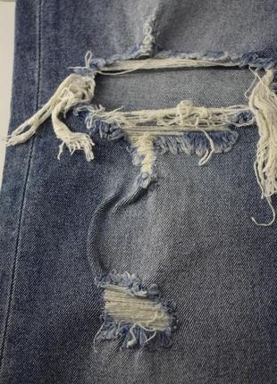 Стильные джинсы fashion nova с рванками3 фото