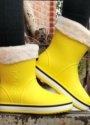 Жіночі гумові напівчоботи croc$ жовті чоботи крокси теплі зимові (розміри: 36,37,38,39,40,41) - 87 фото