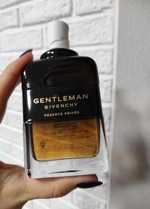 Парфюмированная вода для мужчин
gentleman reserve privée givenchy