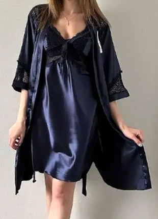 Домашний комплект : рубашка + халат (пояс в комплекте). deloras. темно синий
