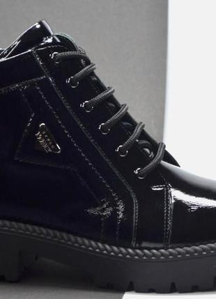 Жіночі модні демісезонні шкіряні лакові черевики чорні l-style 862718 фото