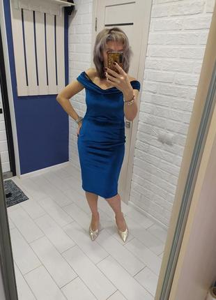 Вечірня сукня