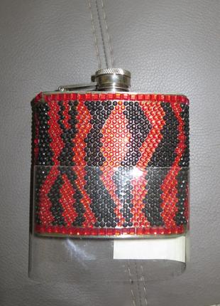 Жіноча фляжка зі стразами
