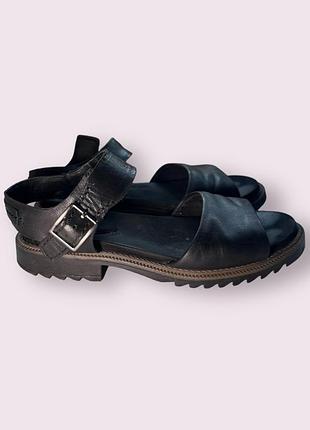 Босоножки clark's