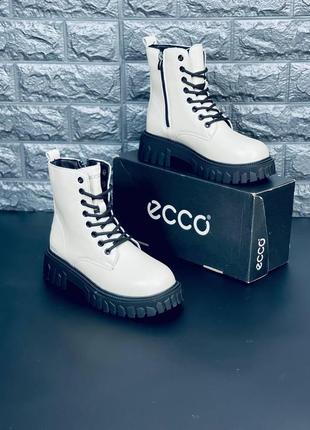 Женские ботинки еcco белые зимние  на меху ecco4 фото