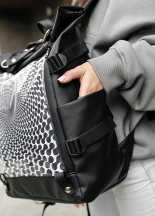 Жіночий рюкзак sambag rolltop hacking чорний принт "illusion"4 фото