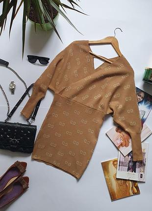 Изысканное платье мини в запах длинный рукав