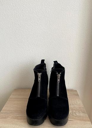 Замшевые чёрные ботинки1 фото