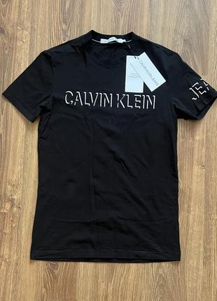 Футболка calvin klein