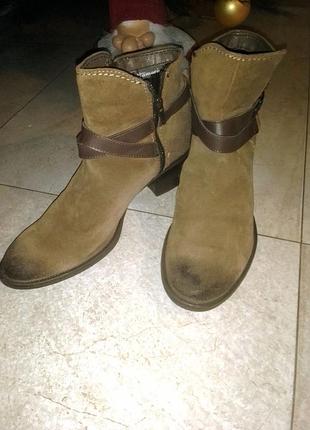 Отличные замшевые ботиночки tamaris 41 размера (27,5 см), демисезон-еврозима.