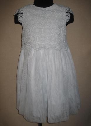 Красивое платье с кружевом  y.d. 7-8л