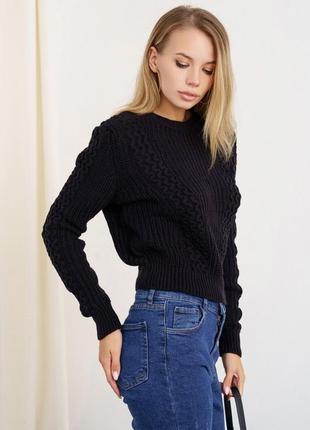Черный свитер объемной вязки2 фото