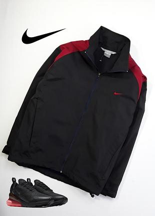 Куртка nike.